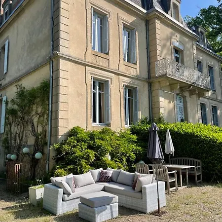 Chateau Du Grand Lucay Couette-café Bourbon-lʼArchambault