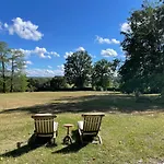 Bed & Breakfast Chateau Du Grand Lucay