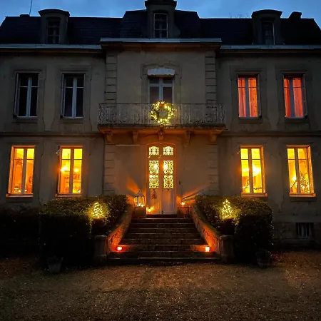 לינה וארוחת בוקר Chateau Du Grand Lucay Bourbon-lʼArchambault