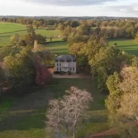 Panzió Chateau Du Grand Lucay 3*