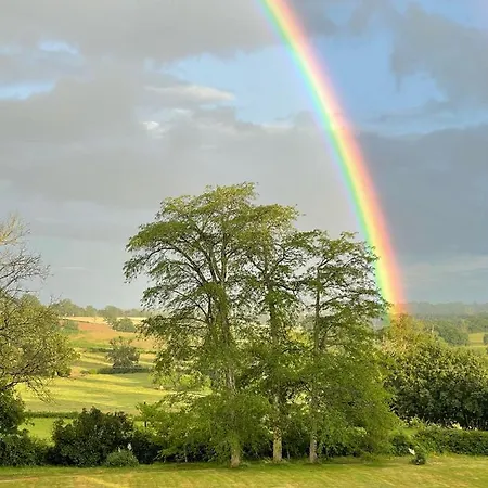 Chateau Du Grand Lucay