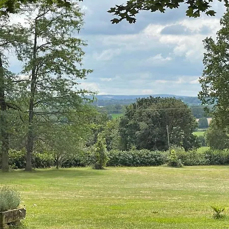 Chateau Du Grand Lucay 住宿加早餐酒店 3*