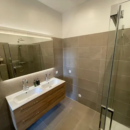 住宿加早餐酒店 Chateau Du Grand Lucay Bourbon-lʼArchambault