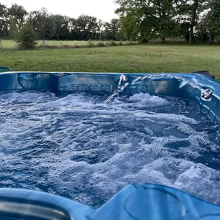 Chateau Du Grand Lucay 3*