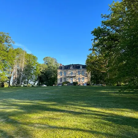 Bed & Breakfast Chateau Du Grand Lucay