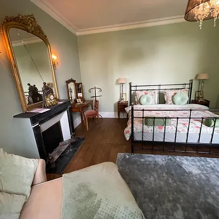 Bed & Breakfast Chateau Du Grand Lucay Bourbon-l'Archambault