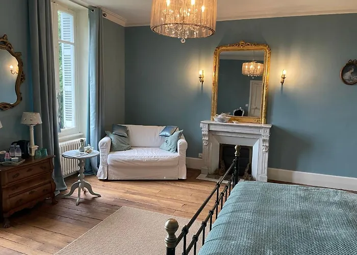 Chateau Du Grand Lucay